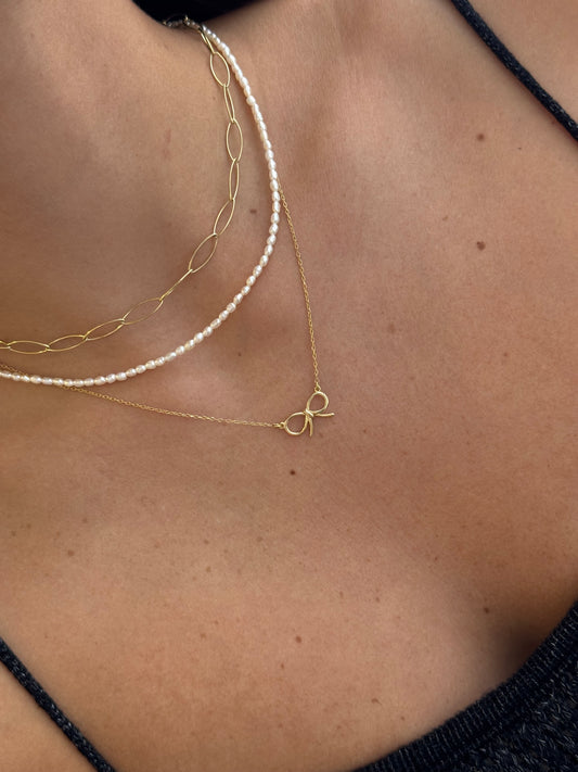 Bow Necklace