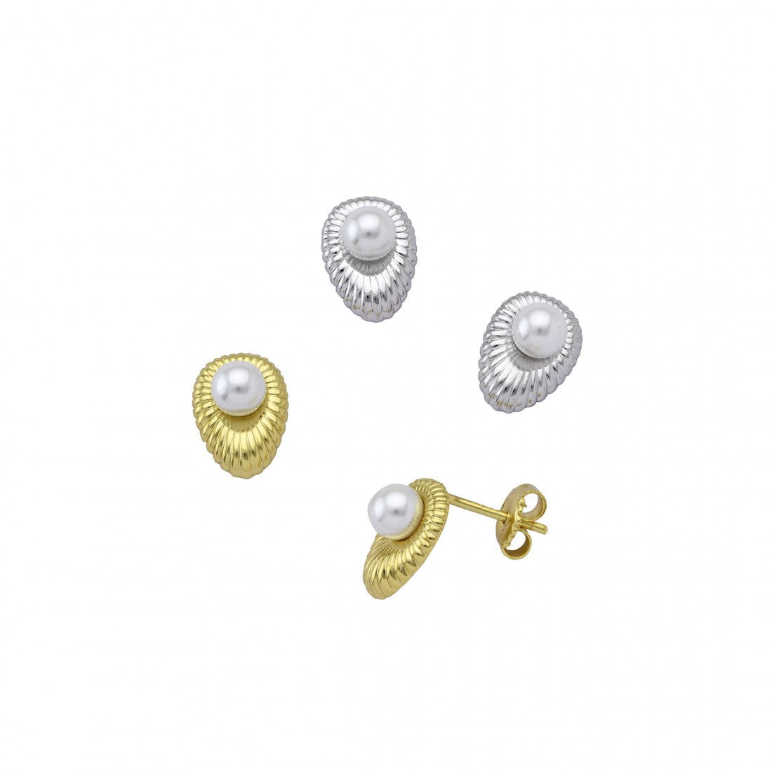 Raya Studs Pearl Earrings