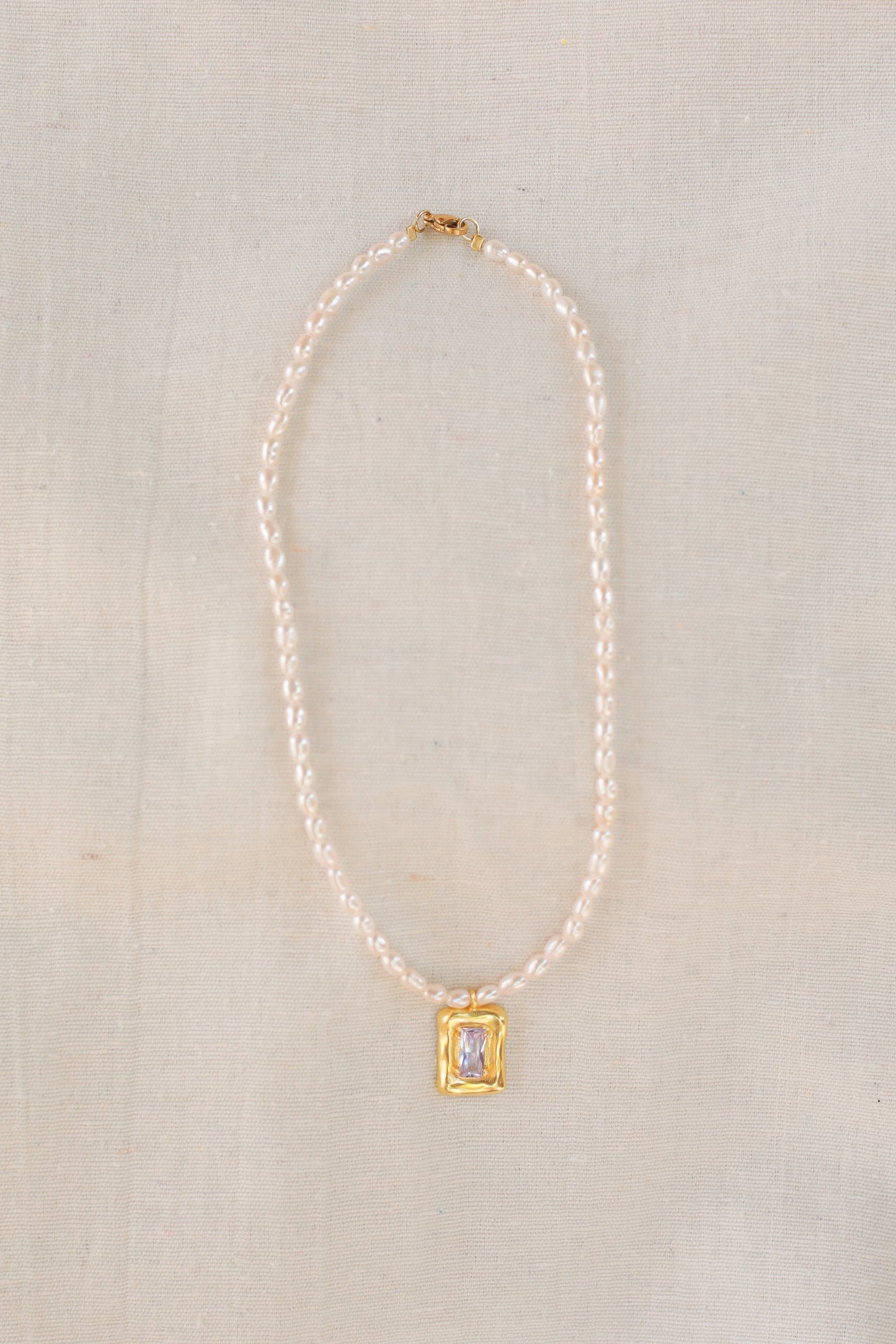 Verona Pearl Necklace / Light Blue