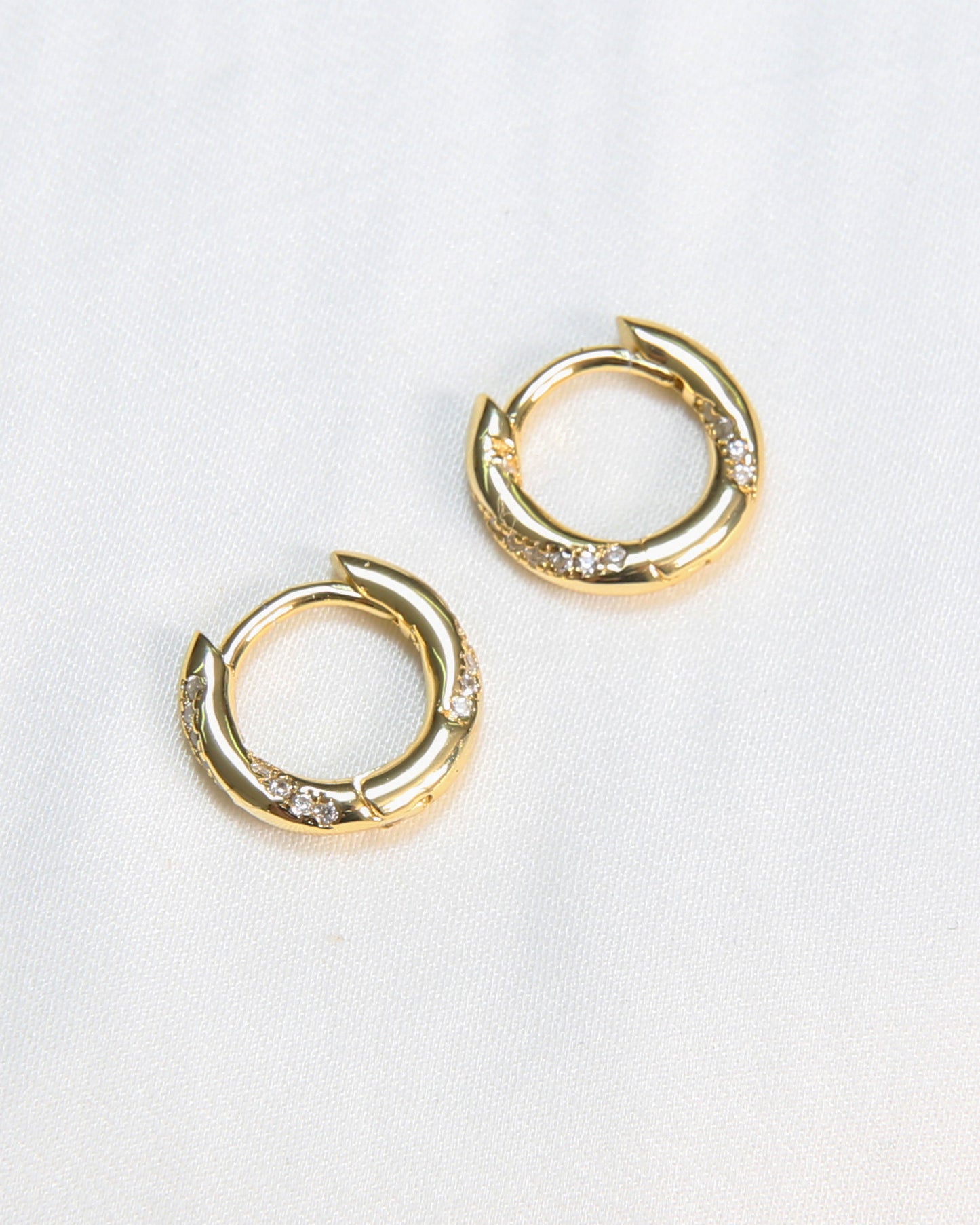 Twisted Zircons Tiny Hoops