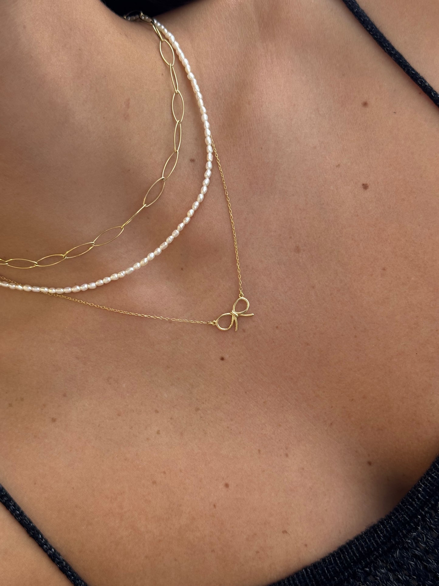 Bow Necklace