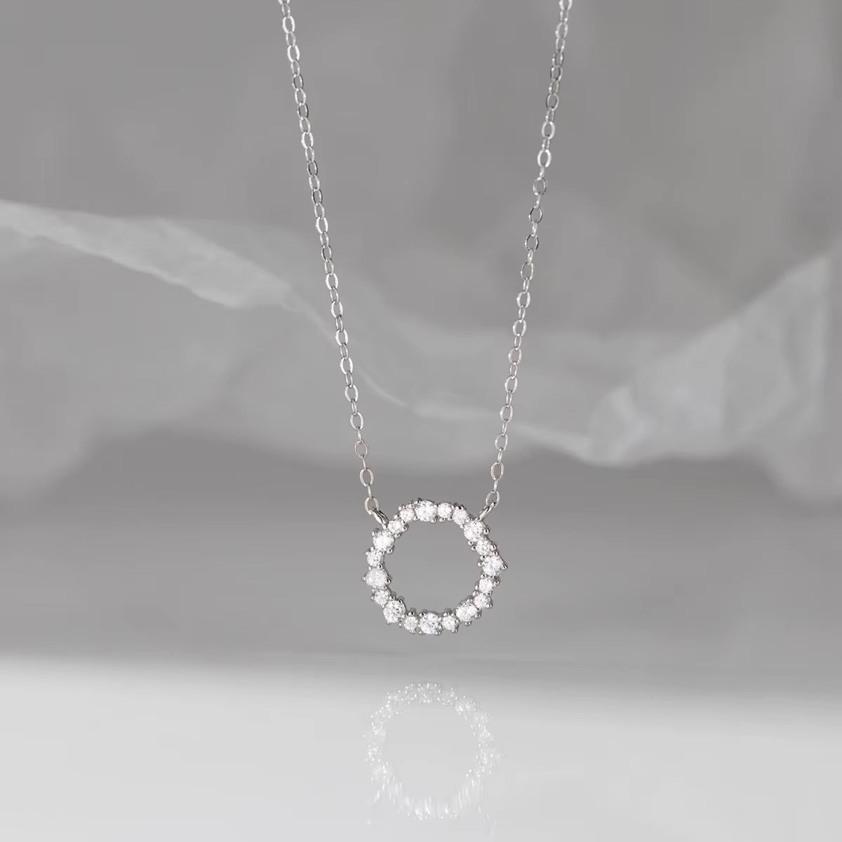 Circle Zircon Necklace
