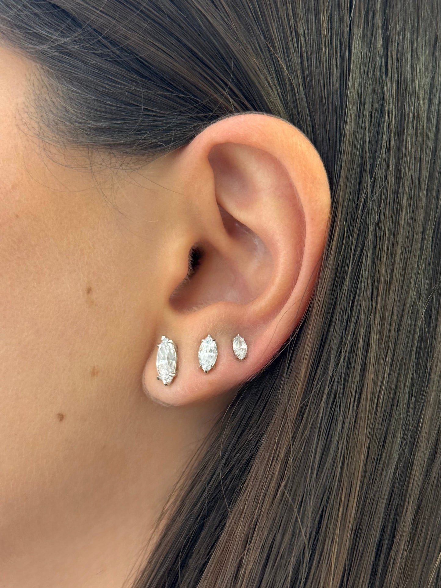 Ariane Studs Earrings