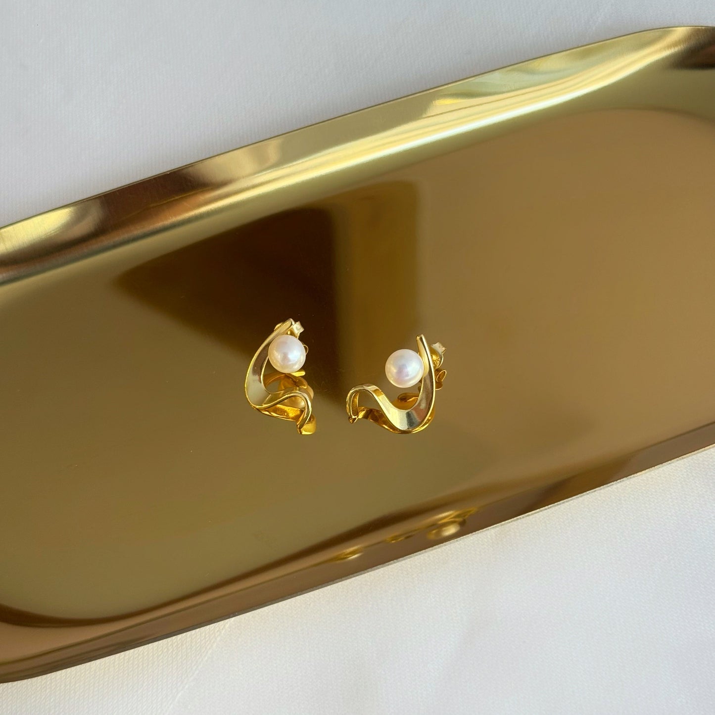 Ovale Pearl Earrings