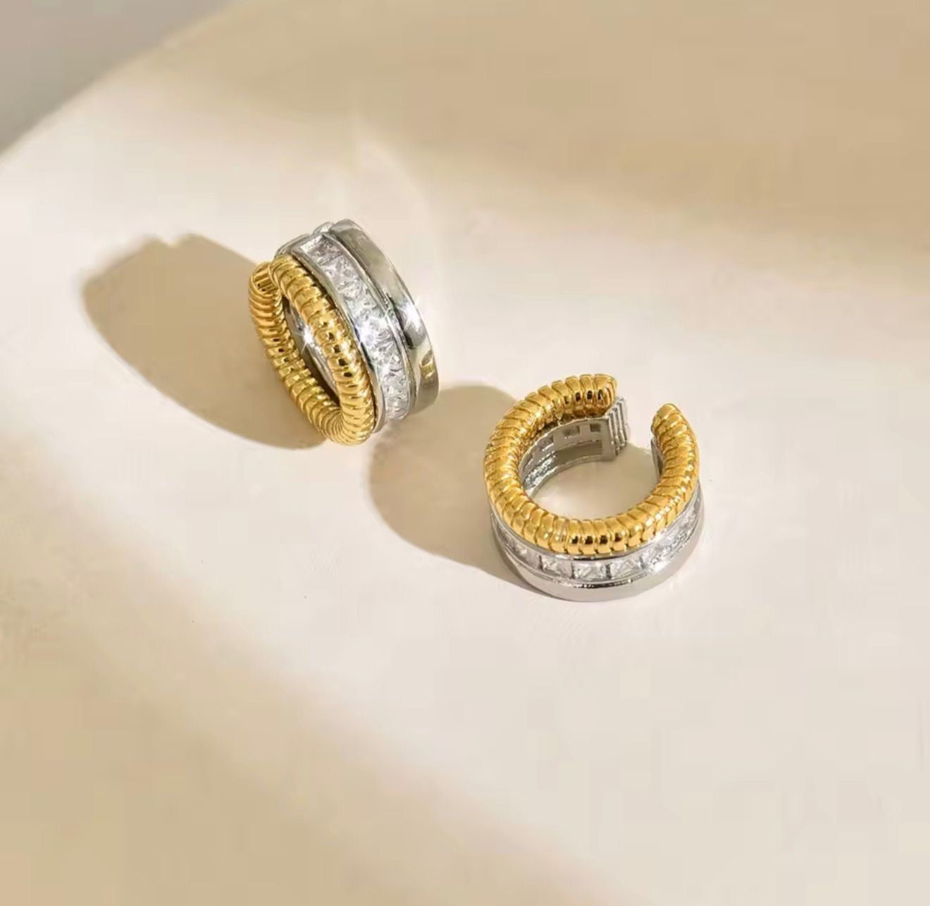 Twist Ear Cuff
