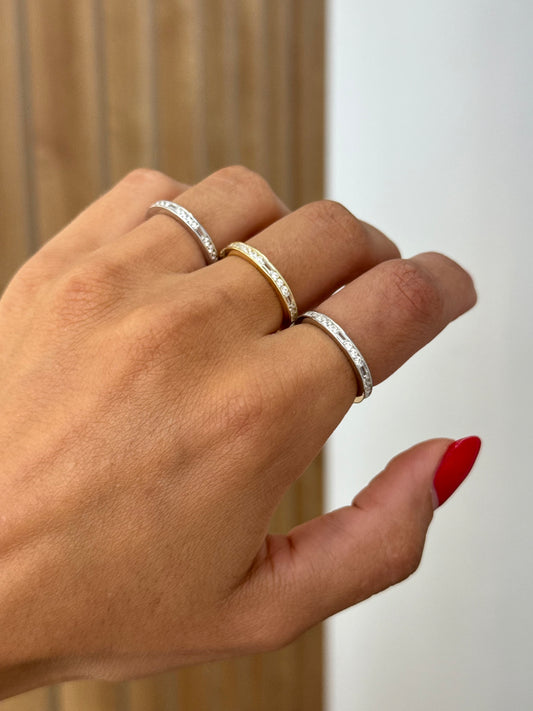 Glisten Ring