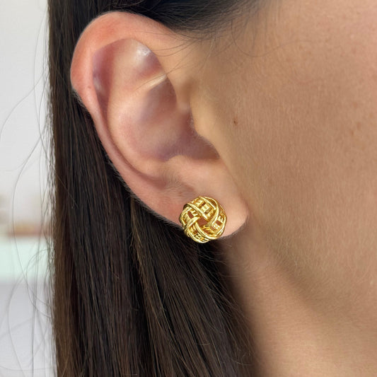 Line Knot Studs Earrings