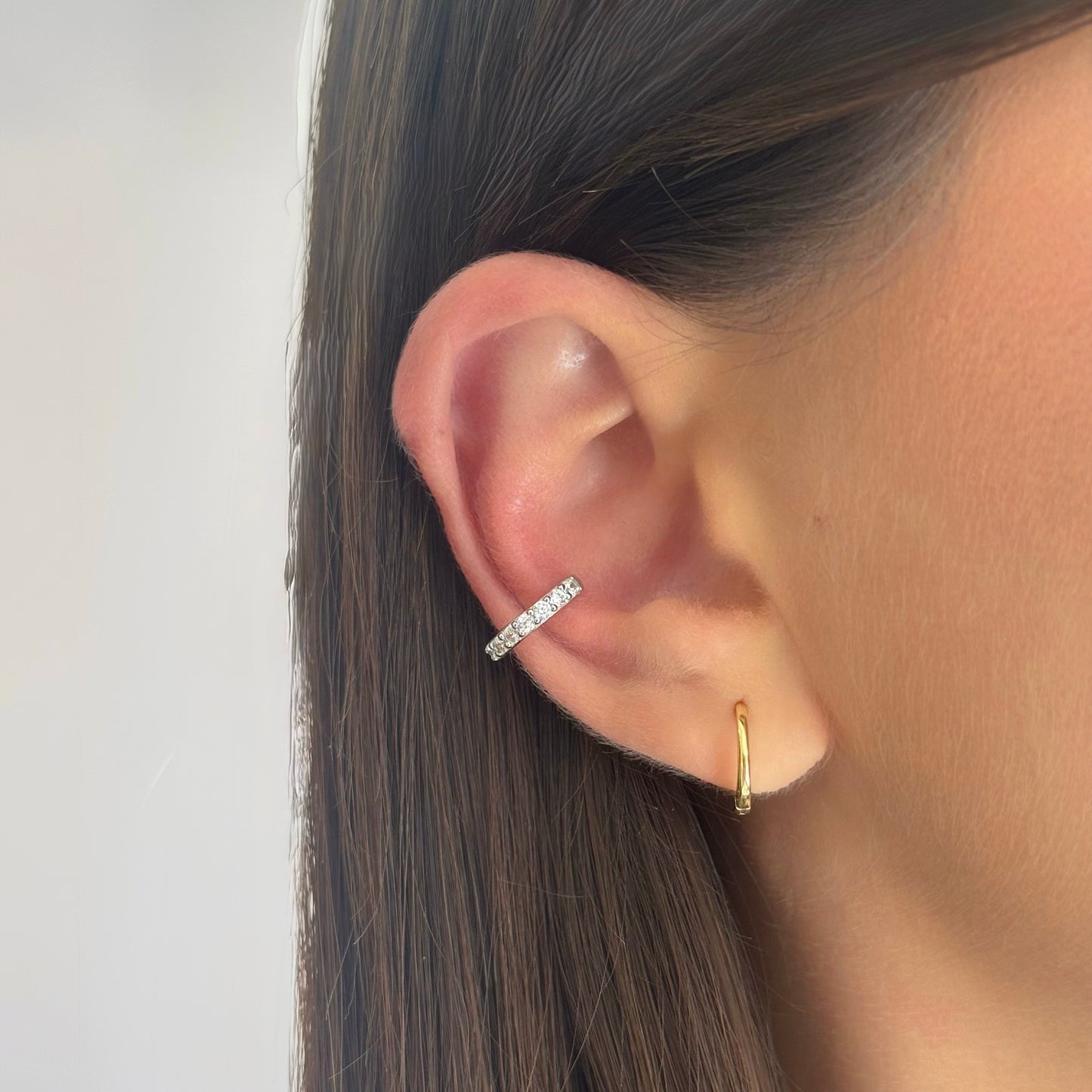 Zircons Ear Cuff