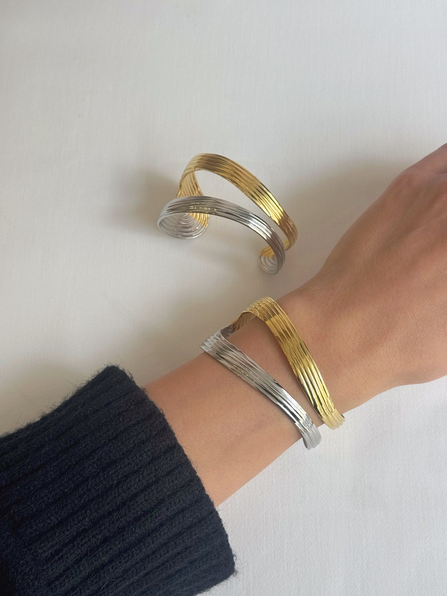 Two-Tone Bangles Bracelet
