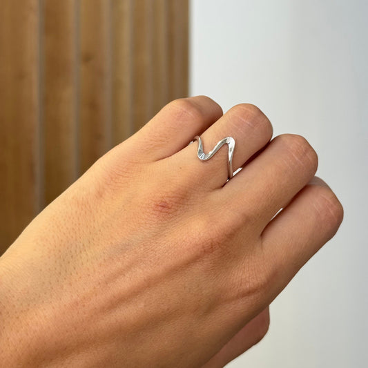 Long Wavy Ring