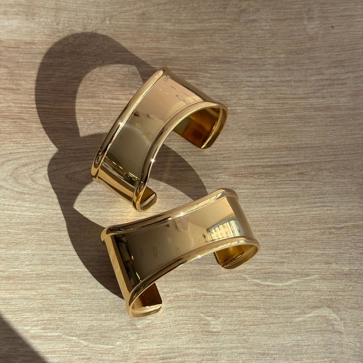 Luzz Bangles Bracelet