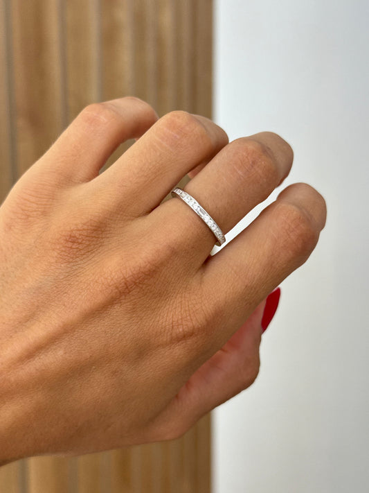 Glisten Ring