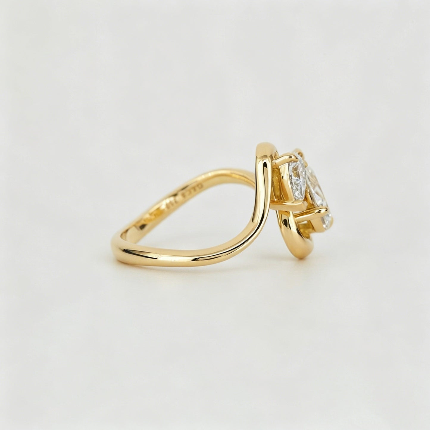 Eclat Ring
