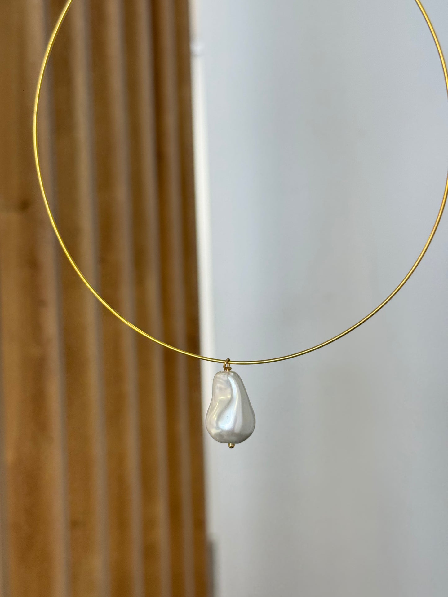 Shell Choker Necklace