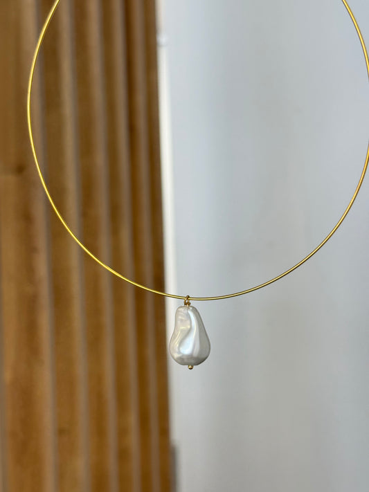 Shell Choker Necklace