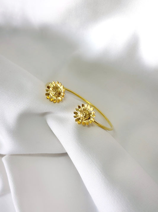 Daisy Bangle Bracelet